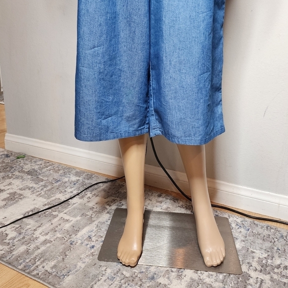 WRAPPER chambray blue belted cropped wideleg jumper, pockets. Size Medium - Picture 12 of 16
